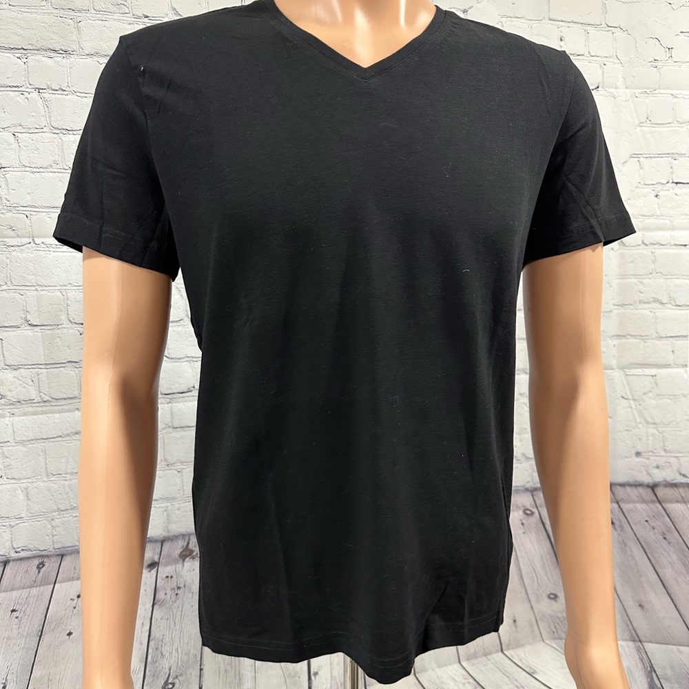 H&M VNeck - Picture 3 of 10